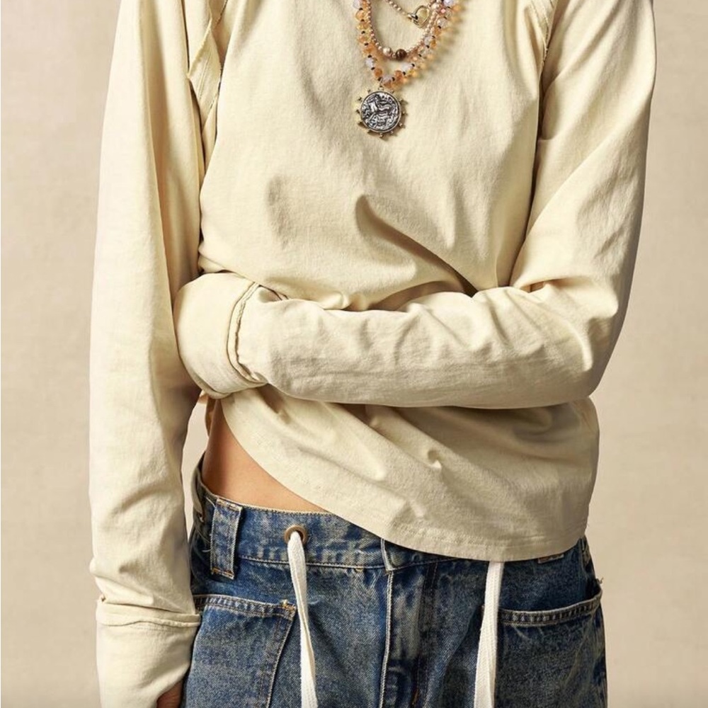 Boho Cream Long-Sleeve 100% Cotton Top - U. S. Flag on Back - Picture 6 of 12
